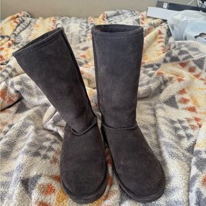 Bear paw Chocolate Brown Boots